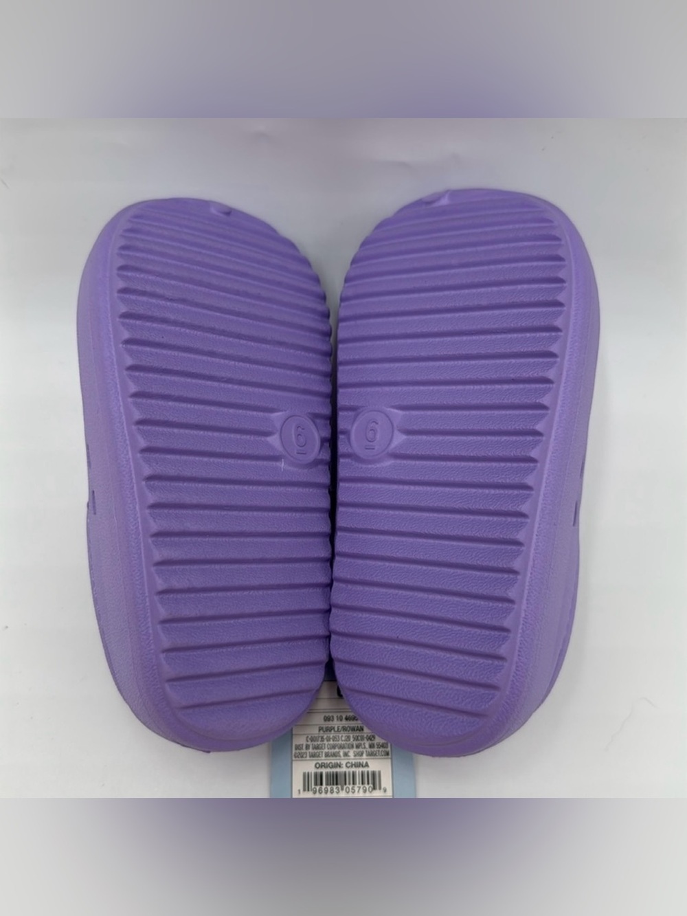 NWT Cat & Jack Toddler Girls Purple Rowan Pull-On
Slip On Water Shoes Size 6 - Picture 5 of 9